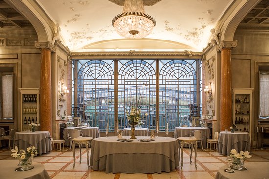 Enoteca La Torre a Villa Laetitia