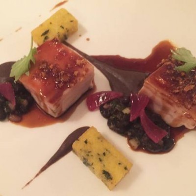 maialino con scagliuozzi al cavolo nero, coriandolo e fagioli neri-kFXF-U43240148728294xJ-1224x916@Corriere-Web-Roma-593x443